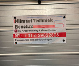 Spandoek met bedrijfslogo