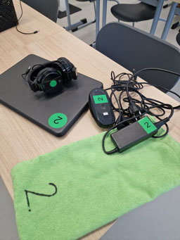Nummerstickers op laptops